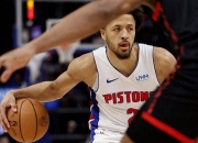 开云体育在线-活塞队关键球员回归后状态反复，影响战绩