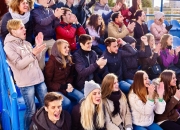 开云体育-足球女队技术超群，赢得球迷喝彩