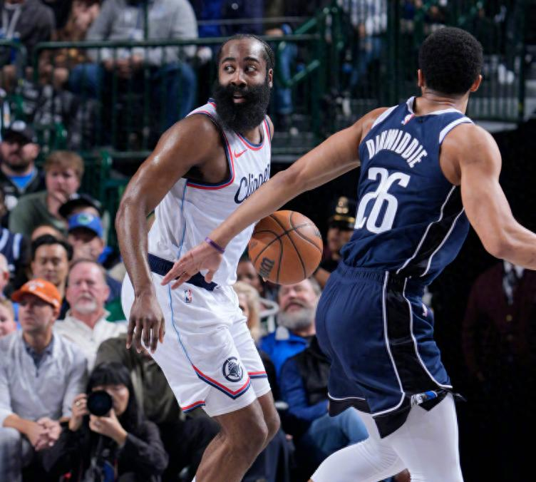 包含快船后场稳固，连克篮网西区排名逐渐上升的词条