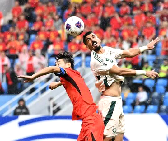 雷恩队在比赛中实现绝杀，大破对手