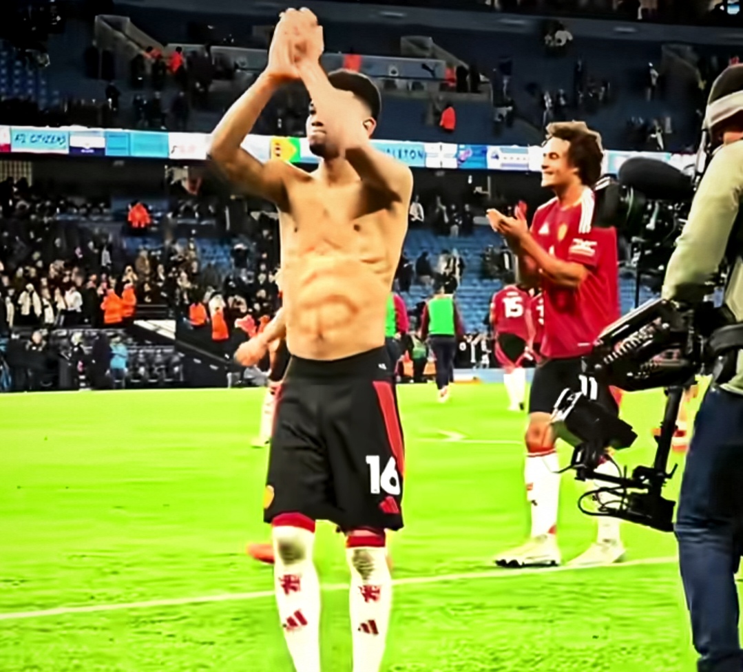 关于曼联客场平局,冯德贝克绝杀功败垂成的信息 关于曼联客场平局,冯德贝克绝杀功败垂成的信息