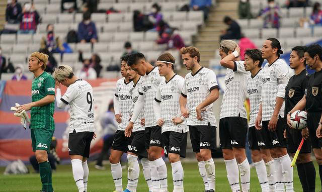 长沙队紧逼对手，全力出击争取胜利的简单介绍