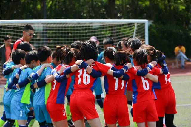 RB莱比锡面对强敌,展现团结拼搏精神的简单介绍 RB莱比锡面对强敌,展现团结拼搏精神的简单介绍