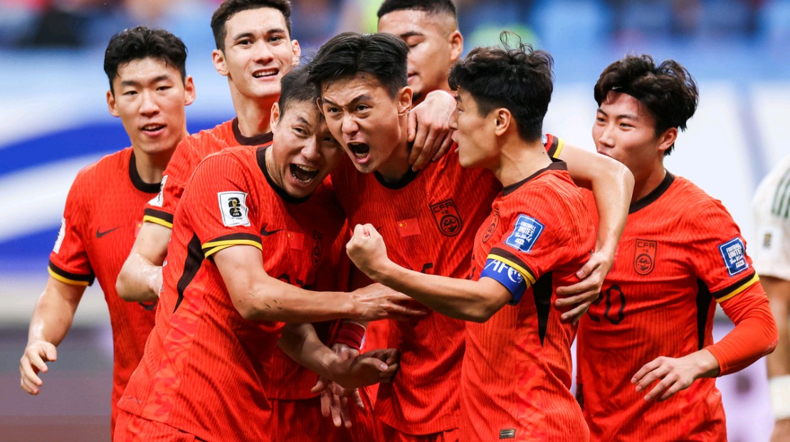 包含足球顶级联赛再掀激情巅峰对抗,强强对决势不可挡的词条 包含足球顶级联赛再掀激情巅峰对抗,强强对决势不可挡的词条