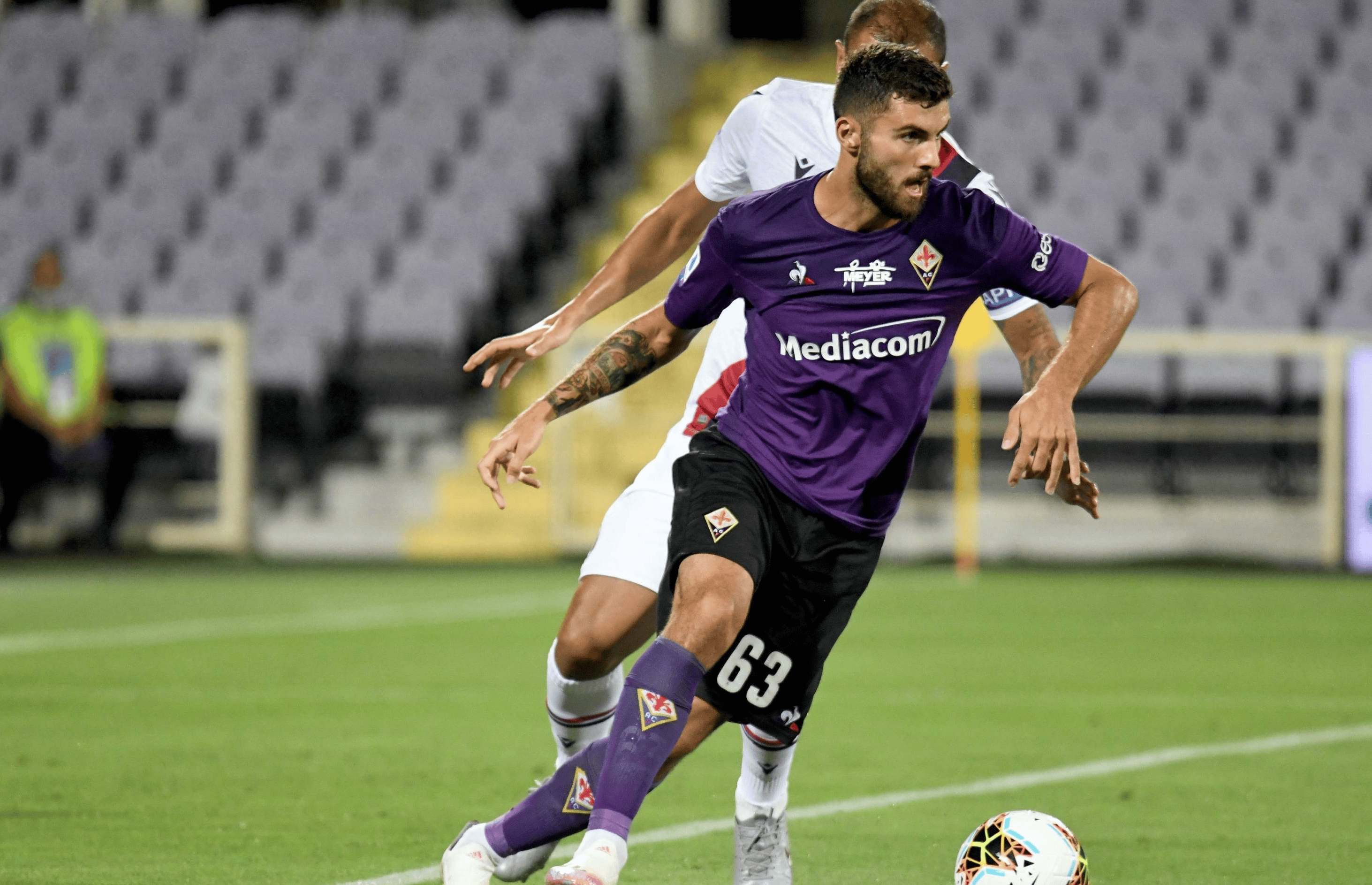 佛罗伦萨客场逼平博洛尼亚，降级区不安的简单介绍