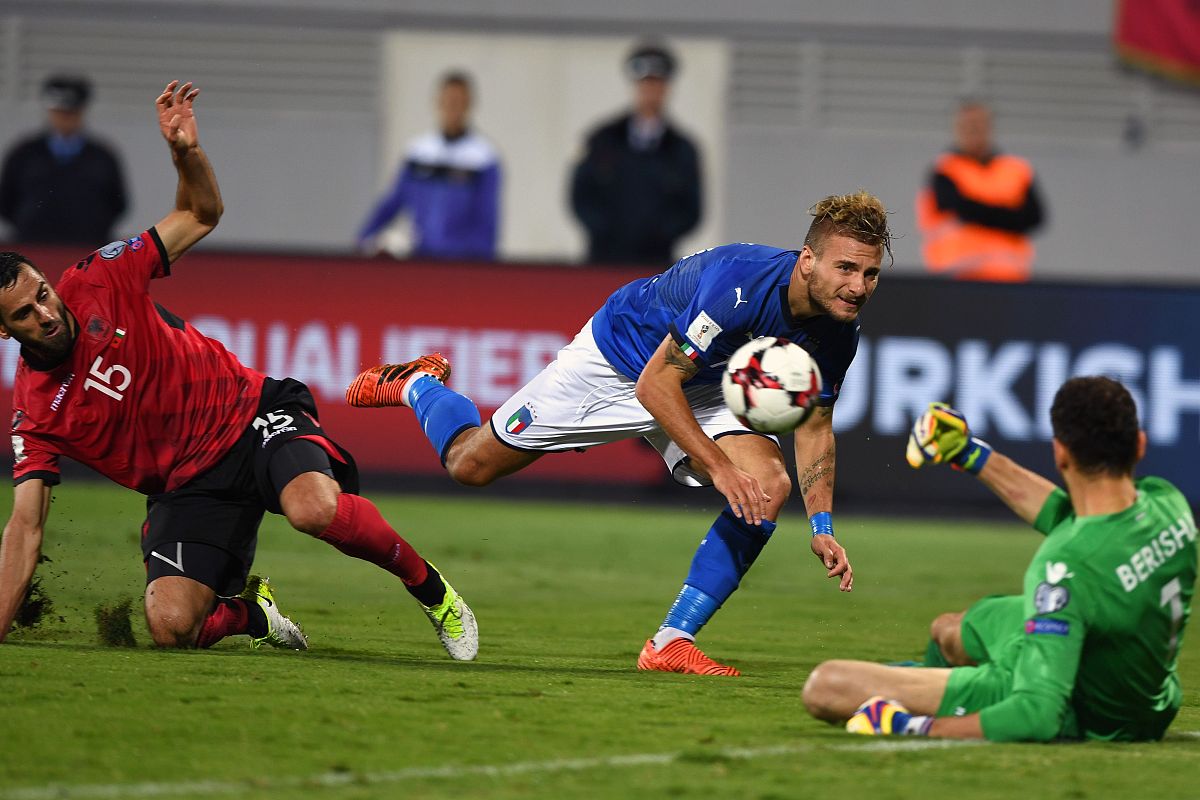 里昂逆转晋级,神奇一战打动球迷的简单介绍 里昂逆转晋级,神奇一战打动球迷的简单介绍