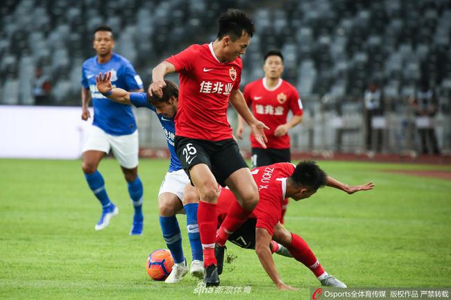 包含大连一方客场大胜深圳佳兆业，士气大振的词条