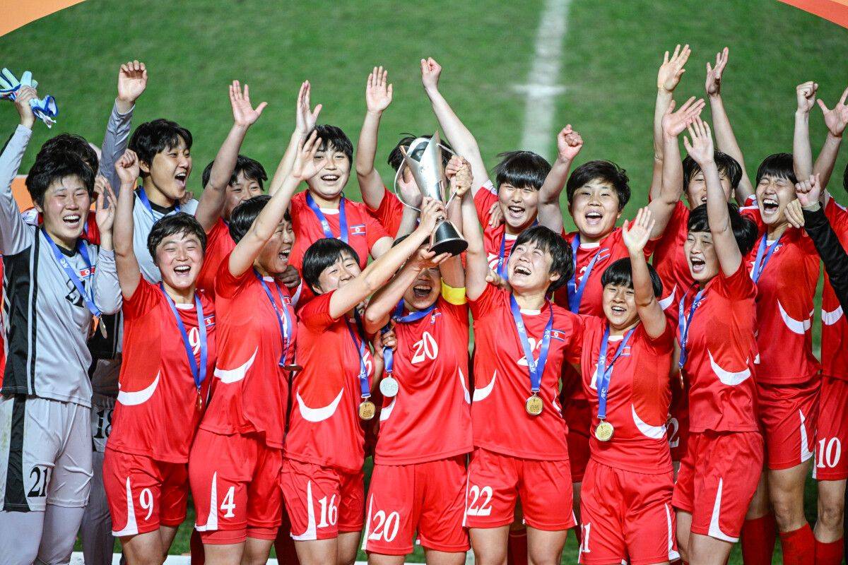 包含亚洲女足联赛中国队逐梦前行，驾驭足球舞台的词条