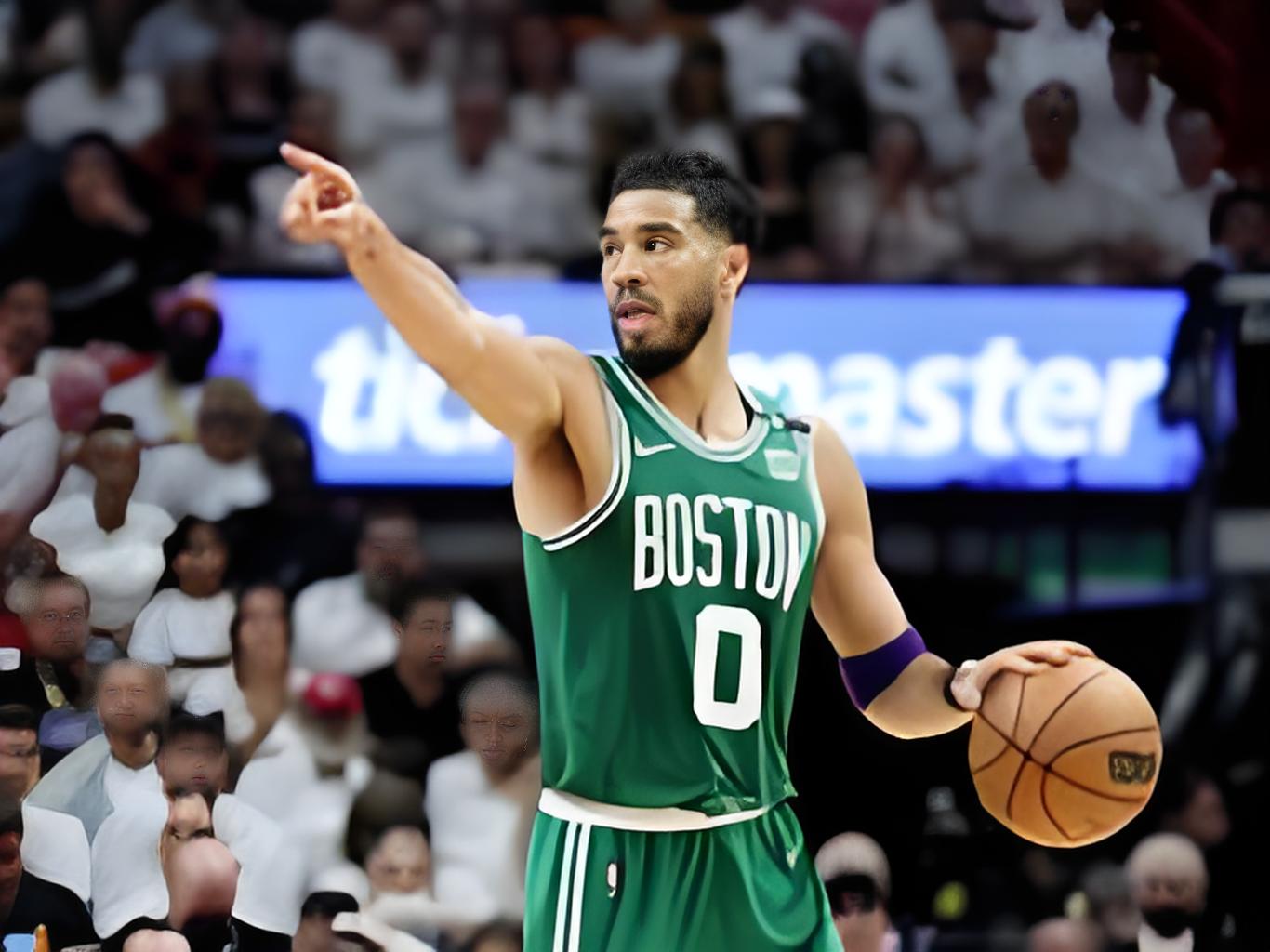 关于凯尔特人队困扰不断,努力寻找突破口的信息 关于凯尔特人队困扰不断,努力寻找突破口的信息