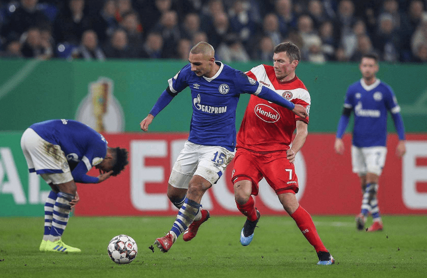 包含沙尔克客场战平对手,稳固中游排名的词条 包含沙尔克客场战平对手,稳固中游排名的词条