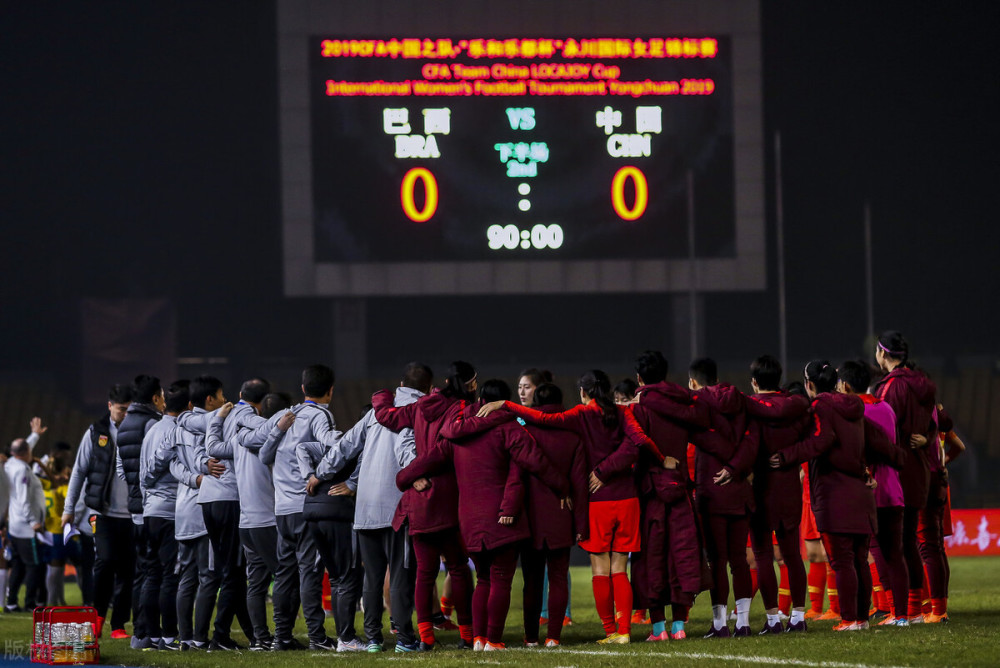 沪上球队打出团结争胜精神，成功战胜对手