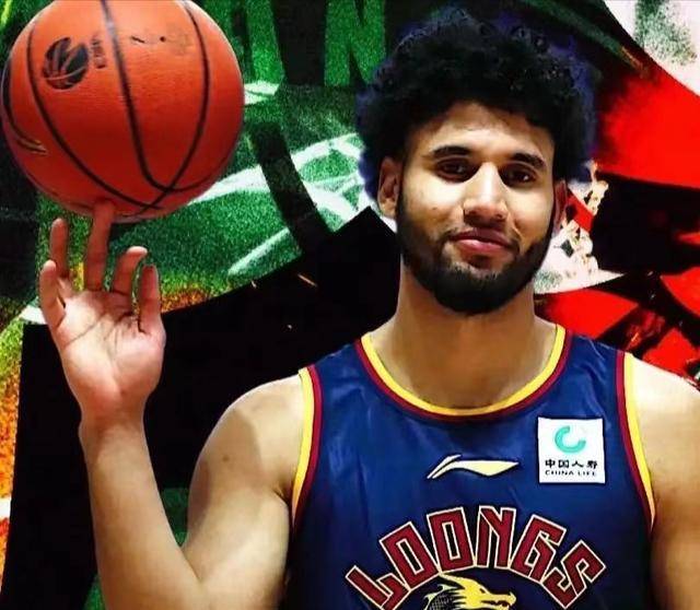 小牛队补强阵容，晋级前景备受期待的简单介绍