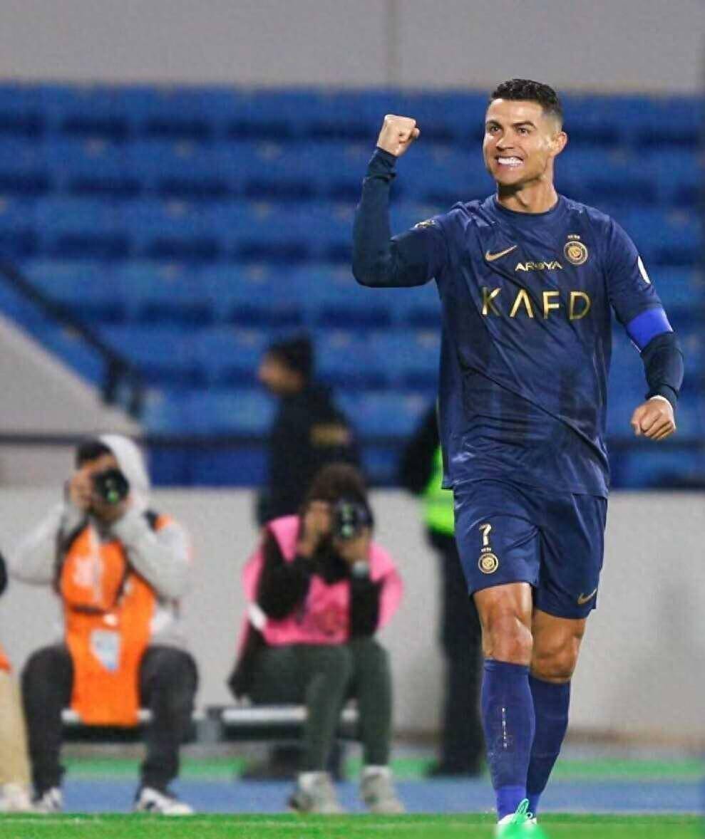 切尔西前锋连场独造良机，积极表现