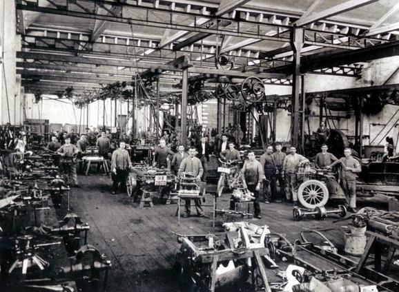 卡尔斯鲁厄被绝境逼迫，德甲生死存亡之战一触即发的简单介绍