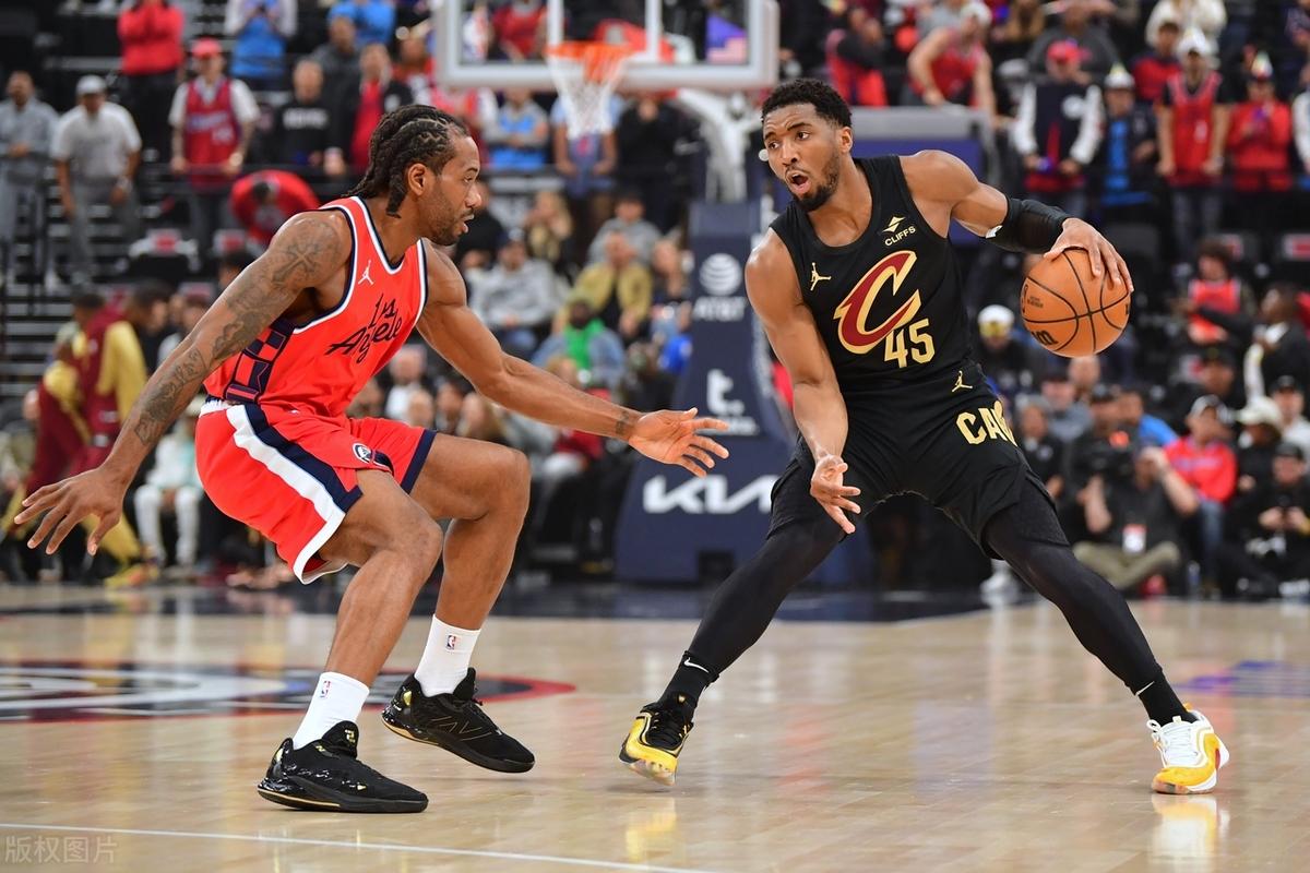 快船大胜骑士取得八连胜