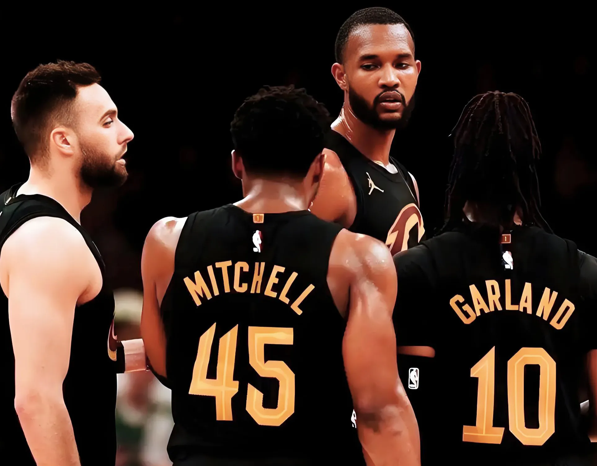 快船大胜骑士取得八连胜