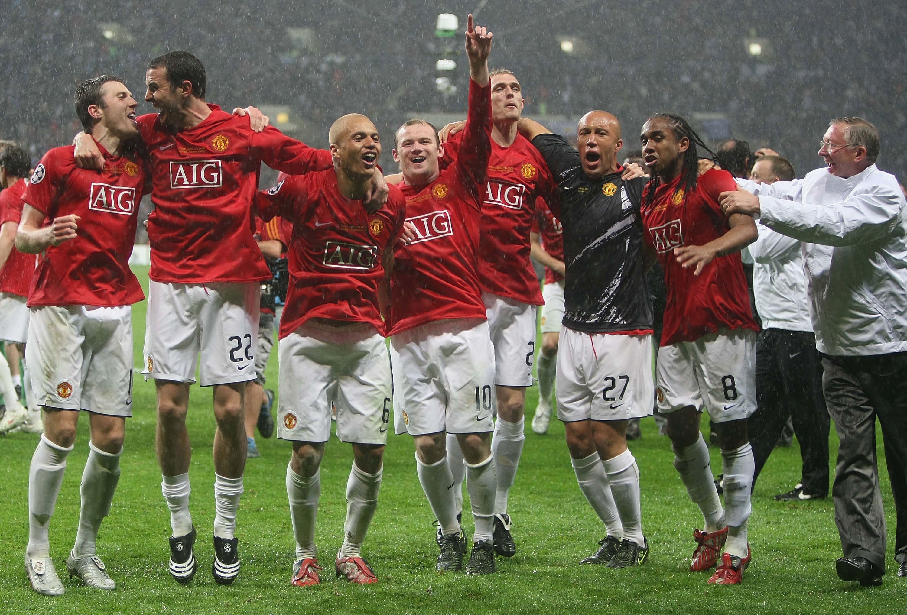 欧冠比赛充满着激烈的竞争和激情 欧冠比赛充满着激烈的竞争和激情