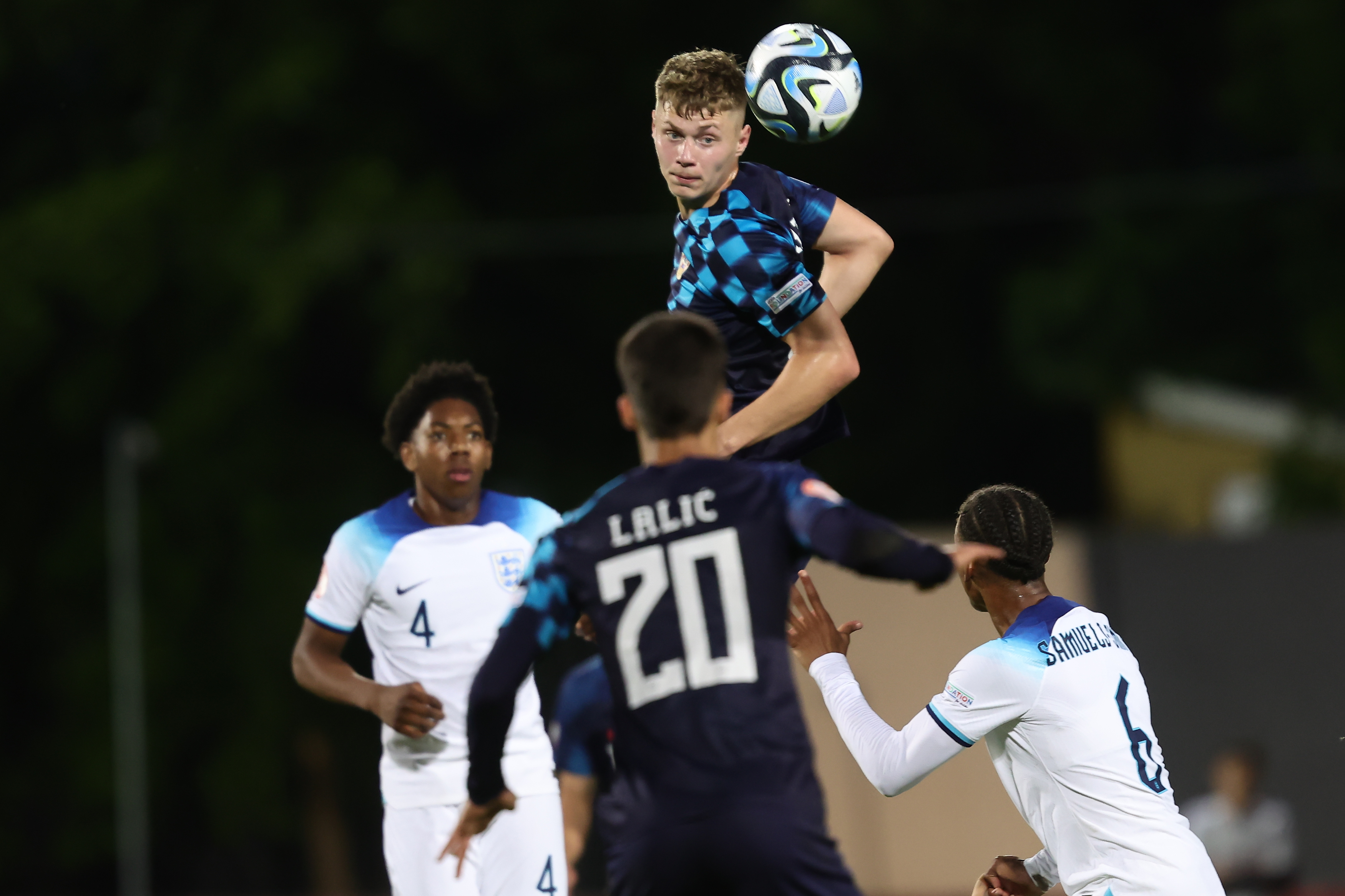 关于克罗地亚战胜英格兰,巴黎欧锦赛见的信息 关于克罗地亚战胜英格兰,巴黎欧锦赛见的信息