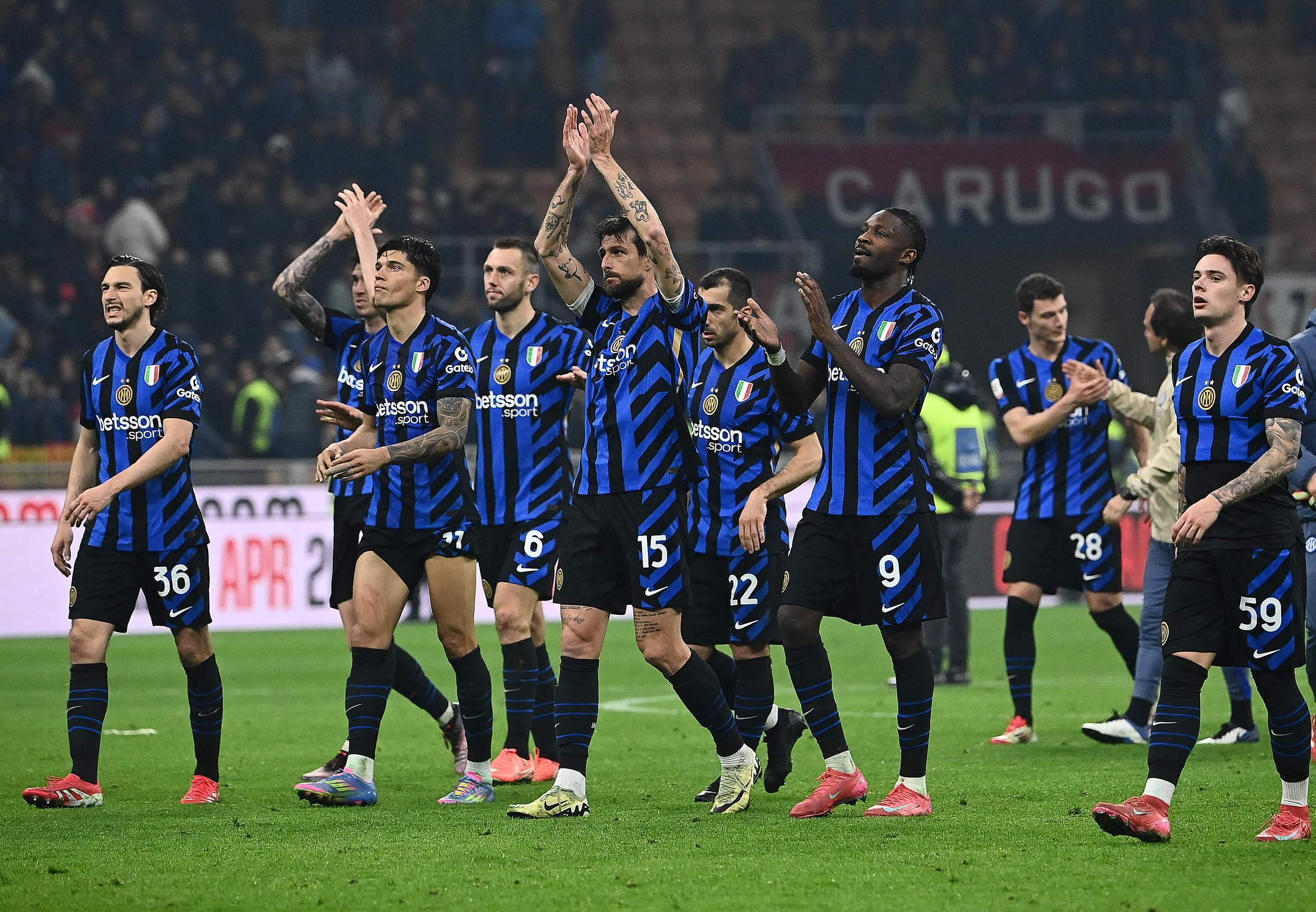 意大利足球联赛发生严重暴力事件 意大利足球联赛发生严重暴力事件