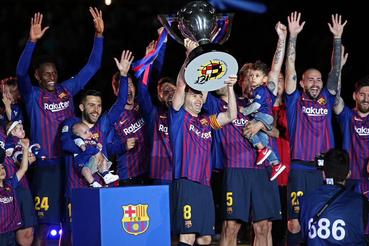 包含巴西举行足球比赛,巴萨表现戏剧性的词条 包含巴西举行足球比赛,巴萨表现戏剧性的词条