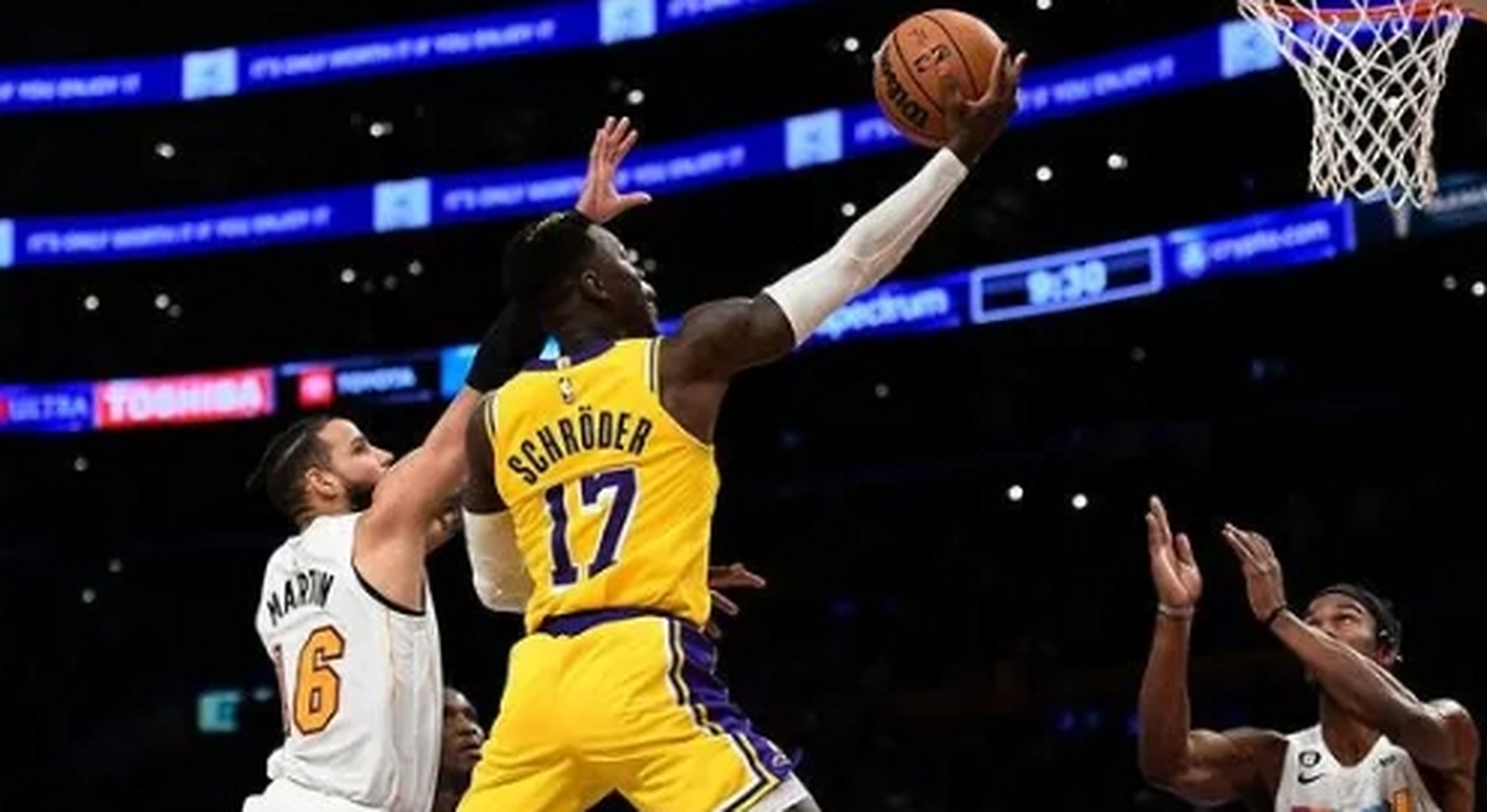 迪拜举行羽毛球比赛,湖人表现遗憾 迪拜举行羽毛球比赛,湖人表现遗憾