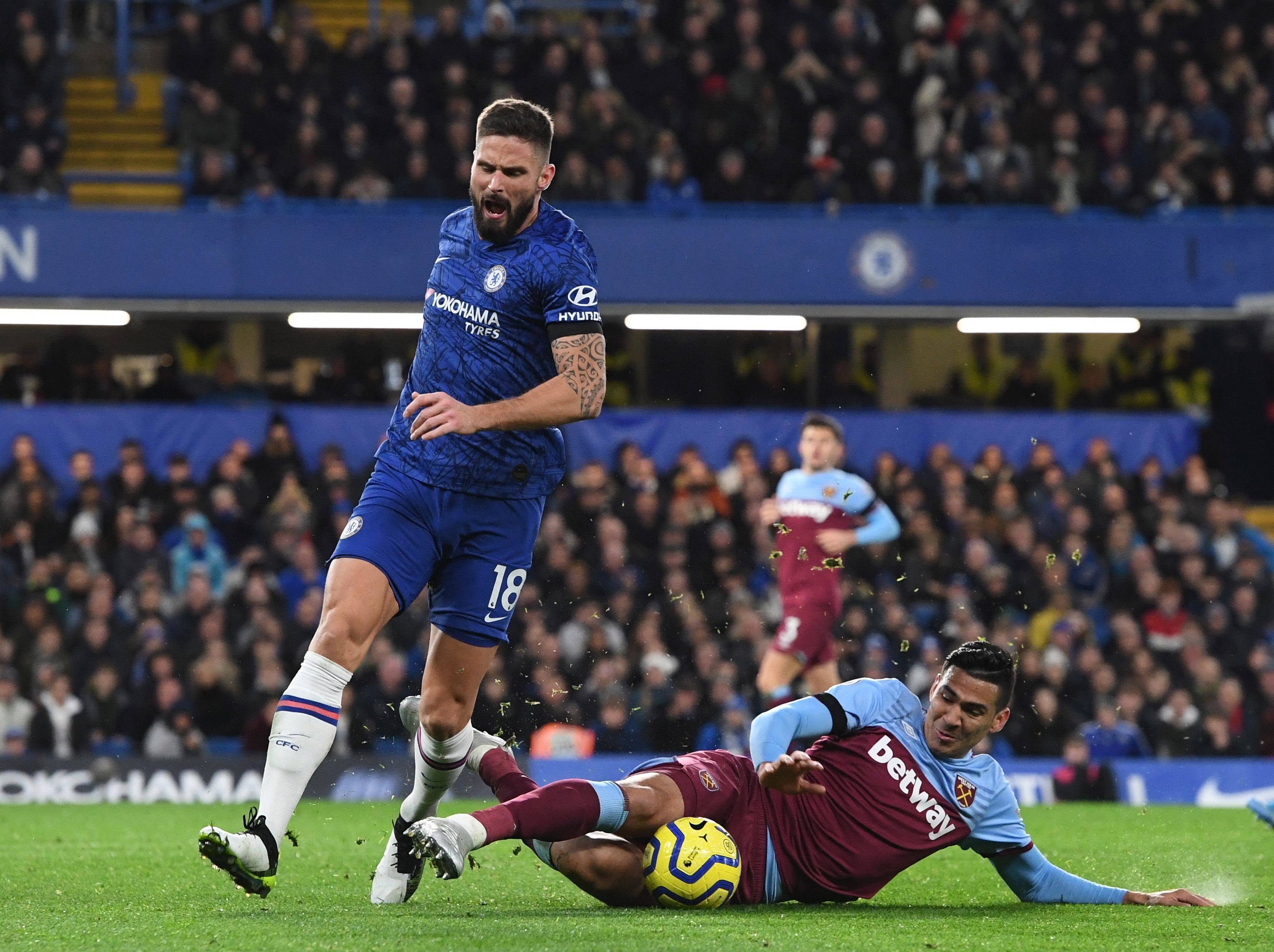 切尔西在对阵伯恩茅斯的比赛中神勇绝杀，赢得了一场激动人心的胜利的简单介绍