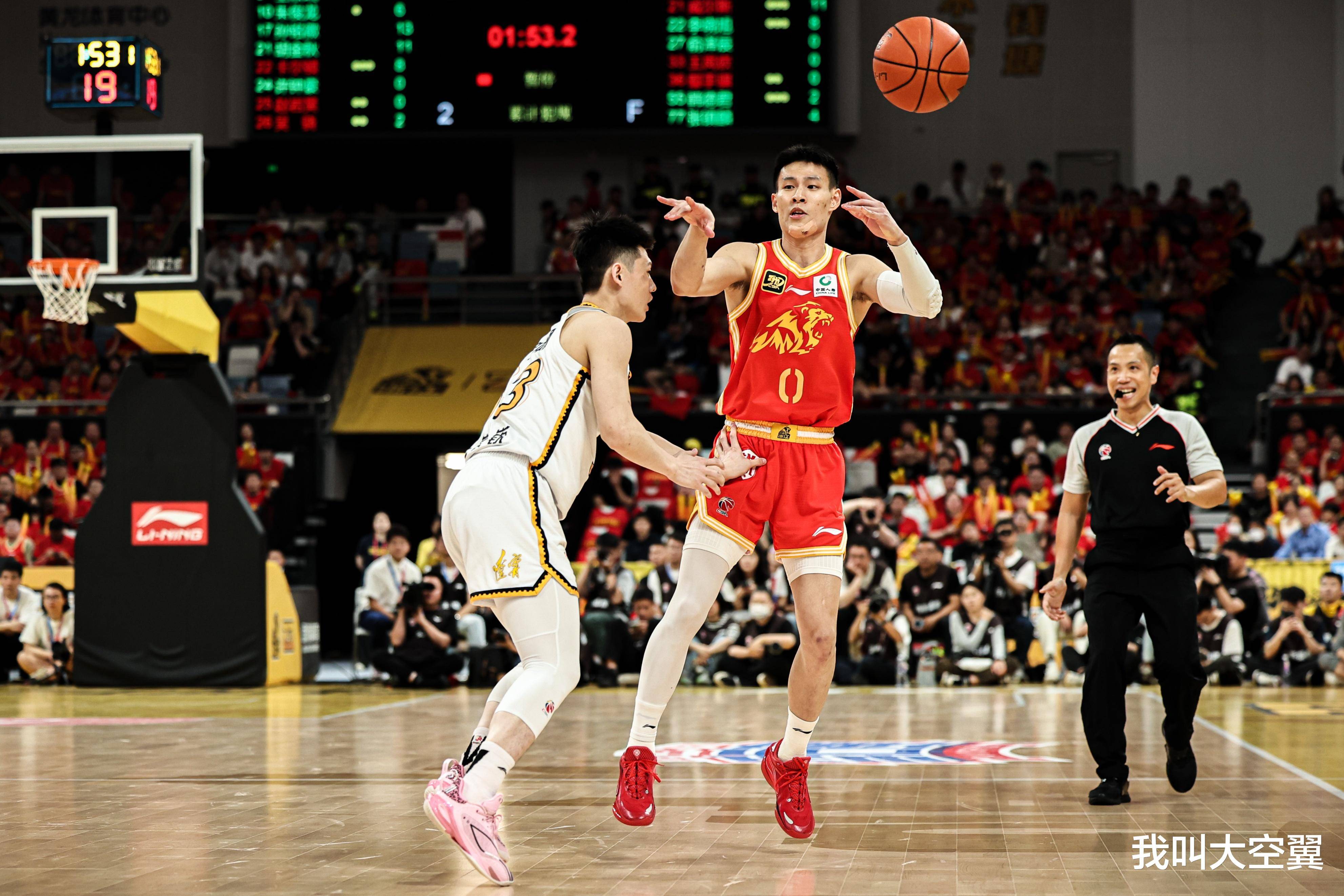 福建男篮过关斩将，击败浙江队