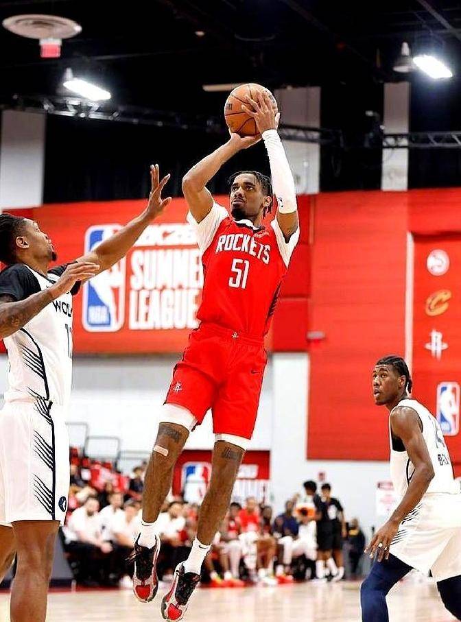 火箭大将连续命中绝杀,帮助球队逆转的简单介绍 火箭大将连续命中绝杀,帮助球队逆转的简单介绍