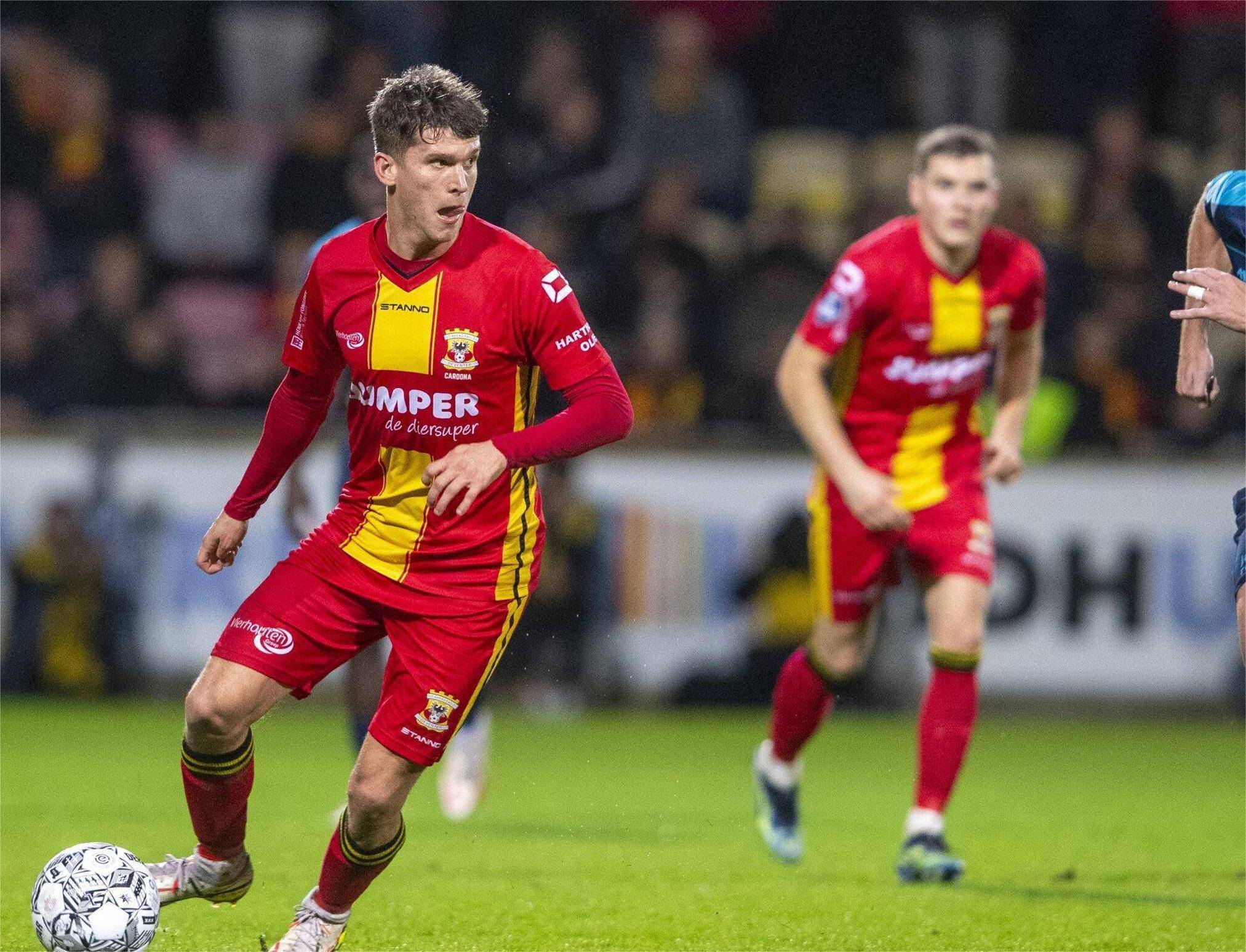 阿贾克斯主场逆转阿尔克马尔，保持不败的简单介绍