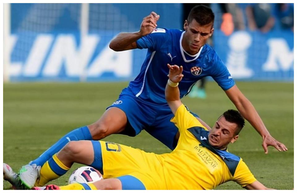 抗压表现出色，球队稳扎稳打取胜