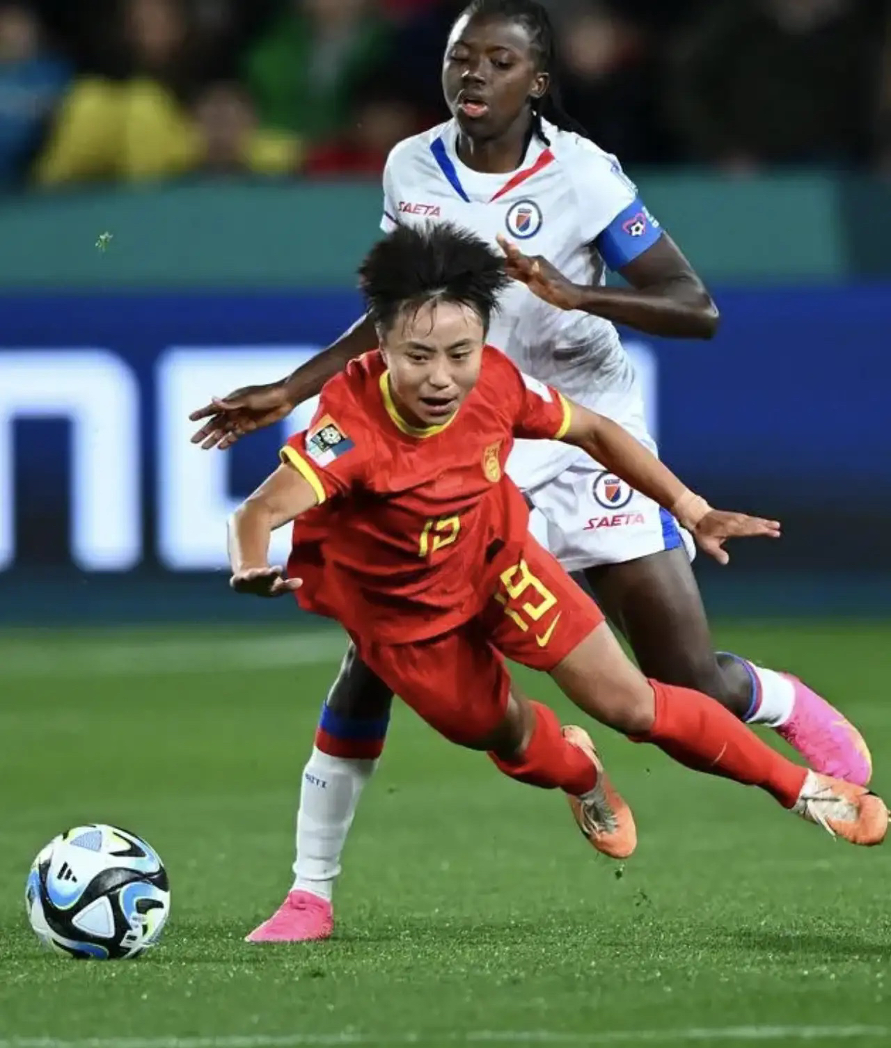 季后赛中,国内女足队伍表现优异 季后赛中,国内女足队伍表现优异