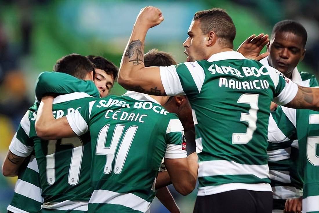 足球舞台再次上演争夺，球队实力对比