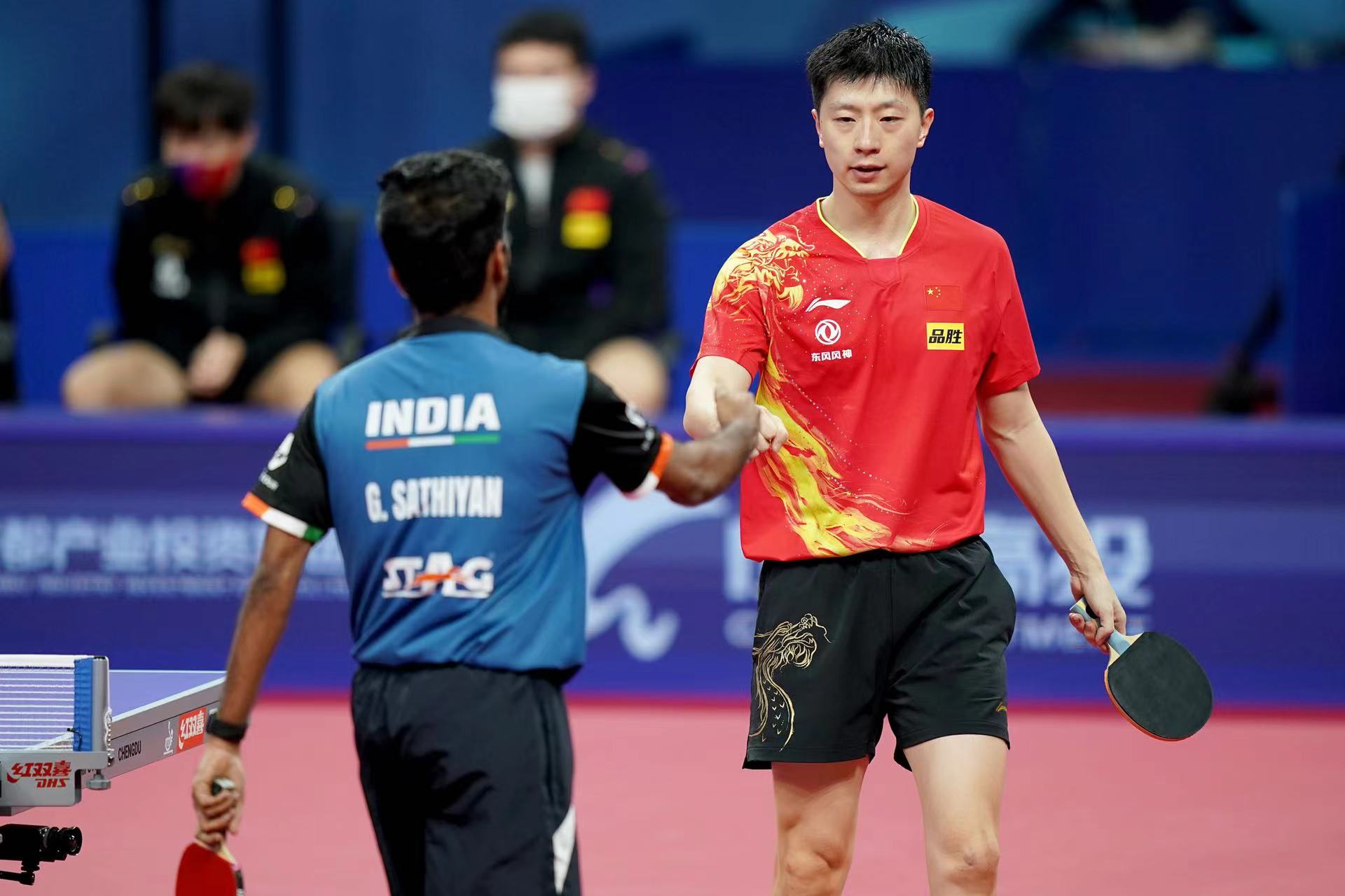 法国队翻盘瑞典队，马龙点燃赛场